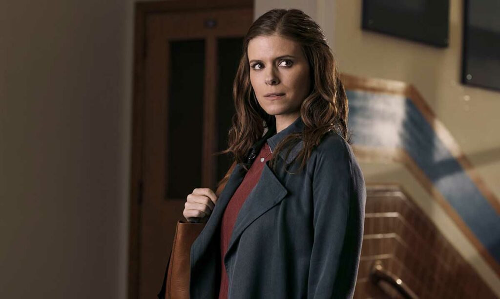 Kate Mara as Barbara Gordon